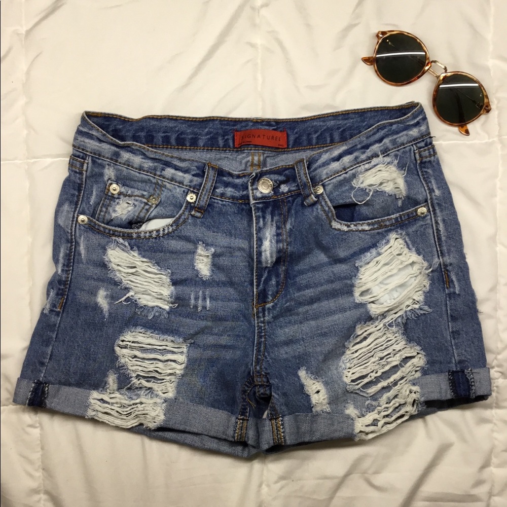 Signature 8 Distressed Shorts!!